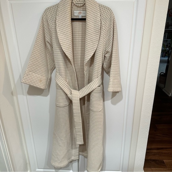 Daniel Hanson Wool Silk Blend robe  in neutral size M - Picture 1 of 12